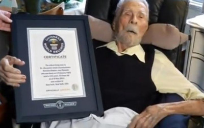 В США на 112-ом году жизни скончался самый пожилой в мире мужчина